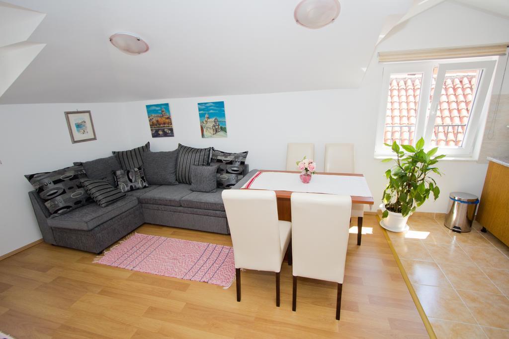 Apartment Bucevic Шибеник Номер фото