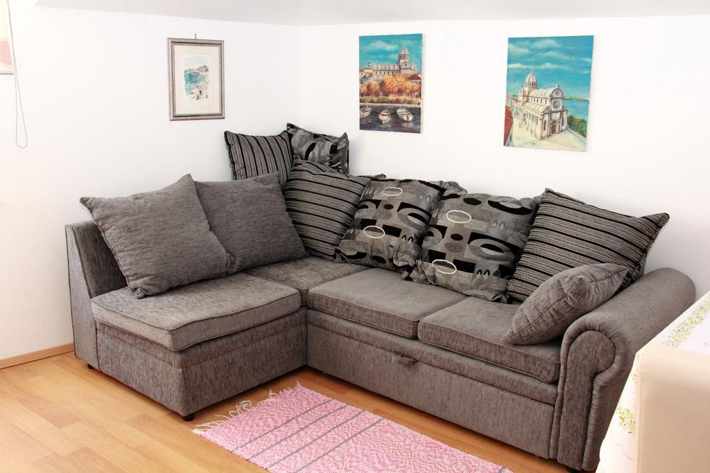 Apartment Bucevic Шибеник Экстерьер фото