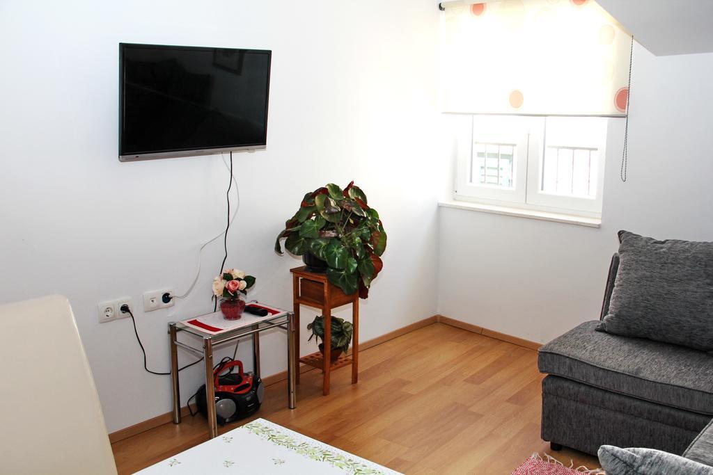 Apartment Bucevic Шибеник Экстерьер фото